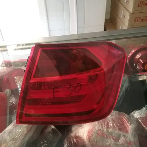 PILOTO TRASERO BMW F30