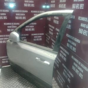 Puerta delantera izquierda kia sorento 2002/09