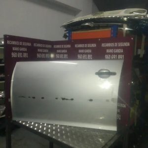 Puerta delantera izquierda golf 5 2004/08