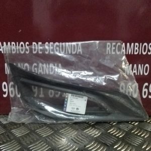 Rejilla paragolpes delantero Opel Astra 2015+