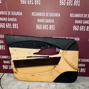 Panel de puerta delantera izquierda Maserati
