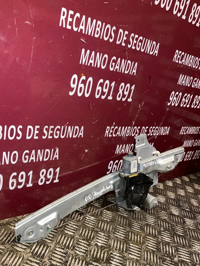 Elevalunas delantero derecho Peugeot 2008
