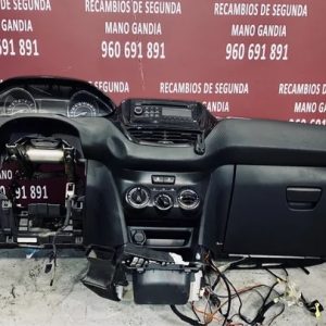 Salpicadero Peugeot 2008