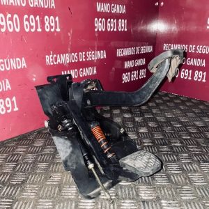 Pedal embrague y freno Mercedes Clase C W 203