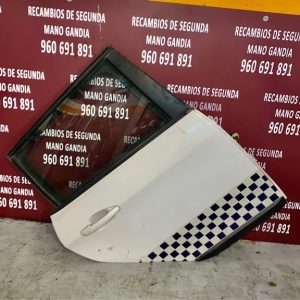 Puerta trasera derecha Peugeot 2008
