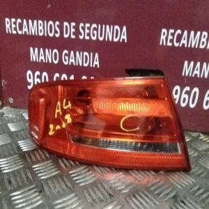 Piloto trasero izquierdo Audi A4 B8 2008/12