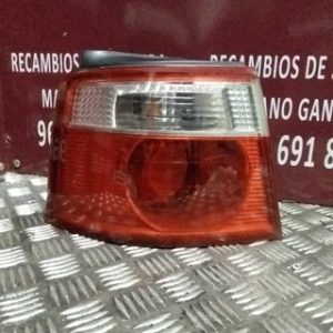 Piloto trasero izquierdo Kia Carens 2002/06