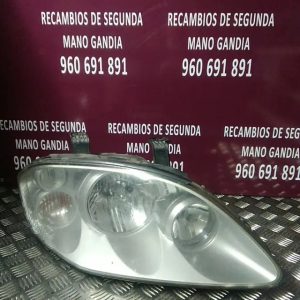 Faro ssangyong rodius 2005/10