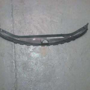 REJILLA PARAGOLPE DELANTERO HYUNDAI STAREX 2012