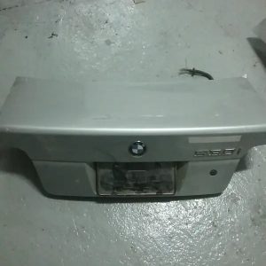 PORTÓN TRASERO BMW e39