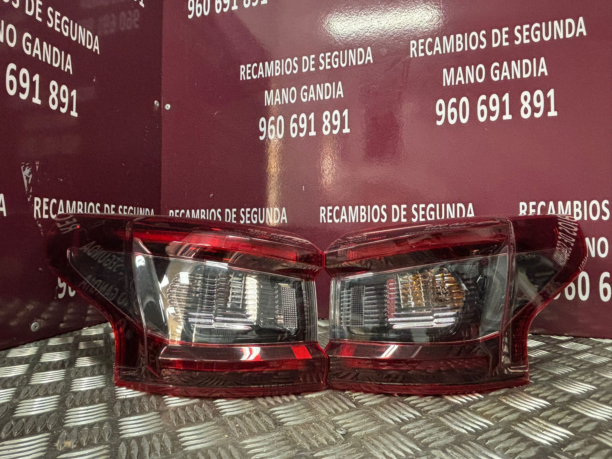 PILOTOS TRASEROS EXTERIORES NISSAN QASHQAI