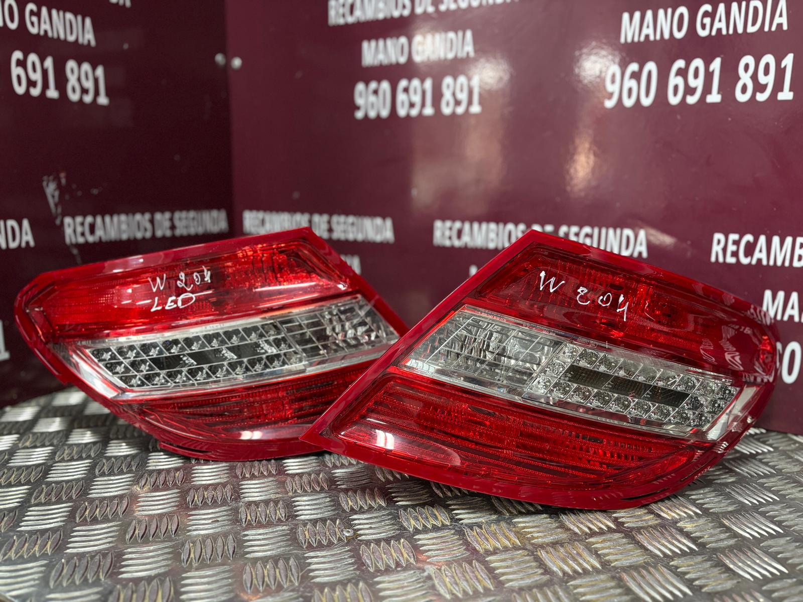 PILOTOS TRASEROS MERCEDES CLASE C W204 LED