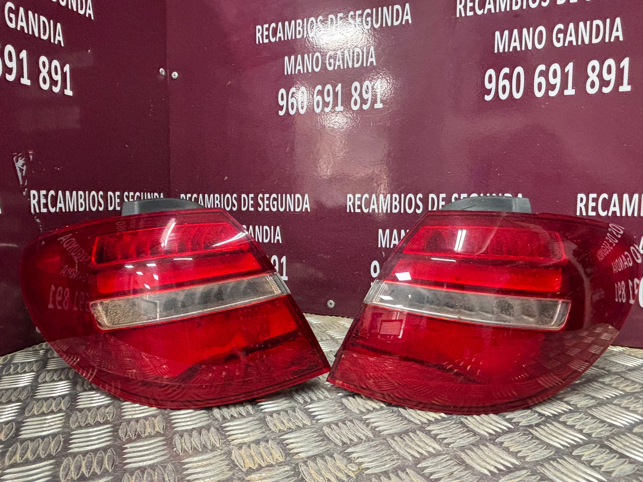 Pilotos Traseros Mercedes Clase B W246